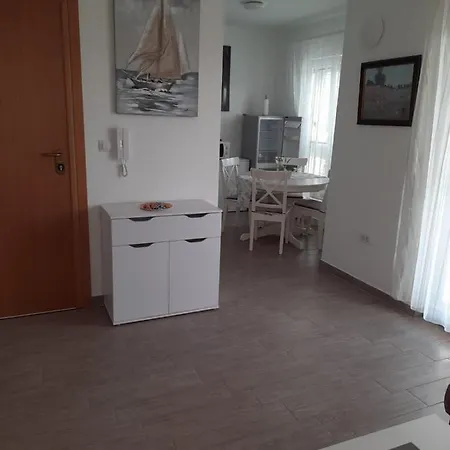 Apartment Apartman Uvala