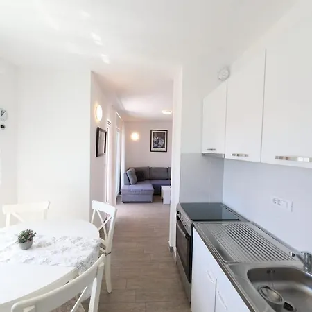 Apartman Uvala * Poljica (Trogir)